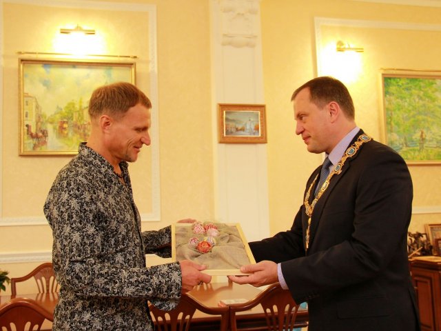 Володимир Дебой разом з Олегом Скрипкою прогулялися Михайлівською