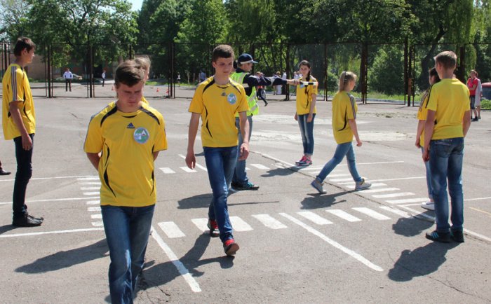 У Житомирі змагалися юні інспектори руху