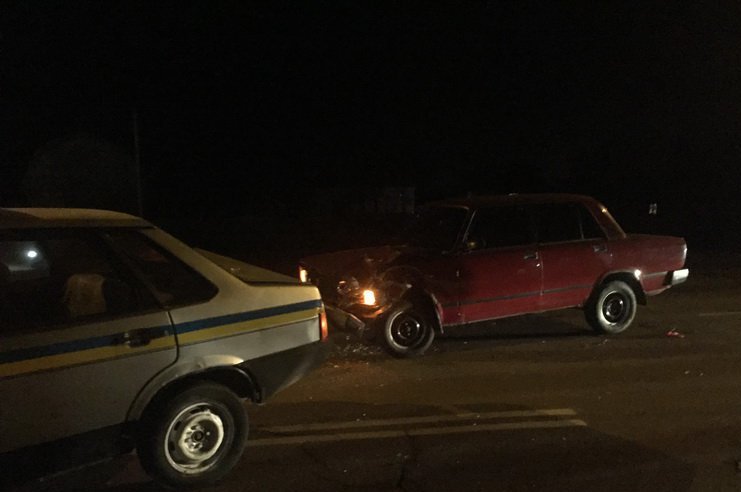 Ввечері на околиці Житомира сталася аварія за участю поліцейського автомобіля Ввечері на околиці Житомира сталася аварія за участю поліцейського автомобіля