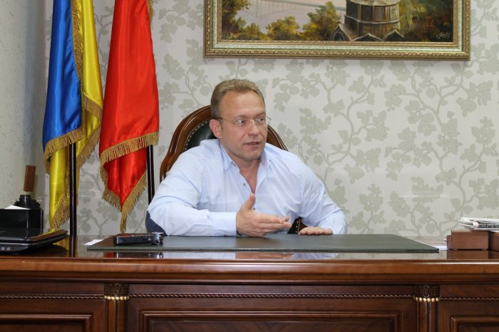 "Они называют войну национальным интересом Украины" - Василий Волга