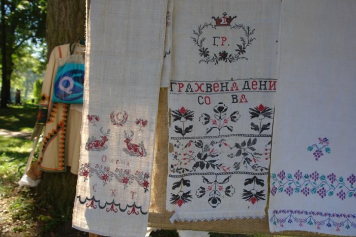 На вихідних в Андрушівці нагороджували кращих вишивальниць та коровайниць