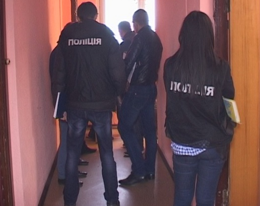 В Киеве сын убил мать и два месяца прожил с трупом в квартире В Киеве сын убил мать и два месяца прожил с трупом в квартире