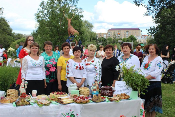 Традиційне свято чорниці в Олевську на вихідних об’єднали із фестивалем вуличної музики 