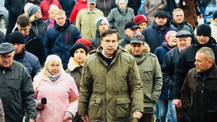 Михо собрался в премьеры. Как проходило вече под Радой Михо собрался в премьеры. Как проходило вече под Радой