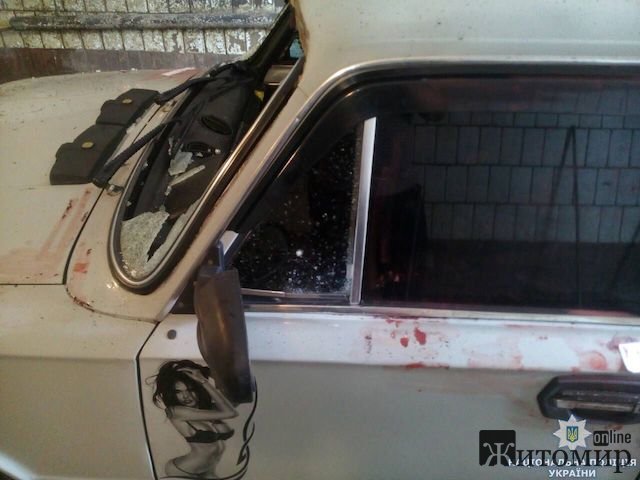 Под Бердичевом странный попутчик «расплатился» с подвозившими его людьми, взорвав… гранату. ФОТО Под Бердичевом странный попутчик «расплатился» с подвозившими его людьми, взорвав… гранату. ФОТО