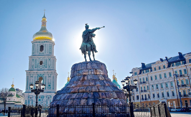 Американська телекомпанія оприлюднила рейтинг 11 кращих міст для подорожей Україною Американська телекомпанія оприлюднила рейтинг 11 кращих міст для подорожей Україною