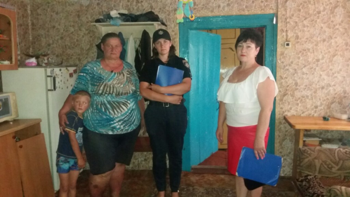 Профілактичні виїзди Черняхівського районного центру соціальних служб для сім`ї, дітей та молоді Профілактичні виїзди Черняхівського районного центру соціальних служб для сім`ї, дітей та молоді