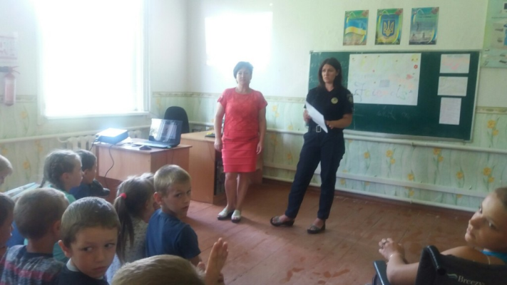 Профілактичні виїзди Черняхівського районного центру соціальних служб для сім`ї, дітей та молоді Профілактичні виїзди Черняхівського районного центру соціальних служб для сім`ї, дітей та молоді