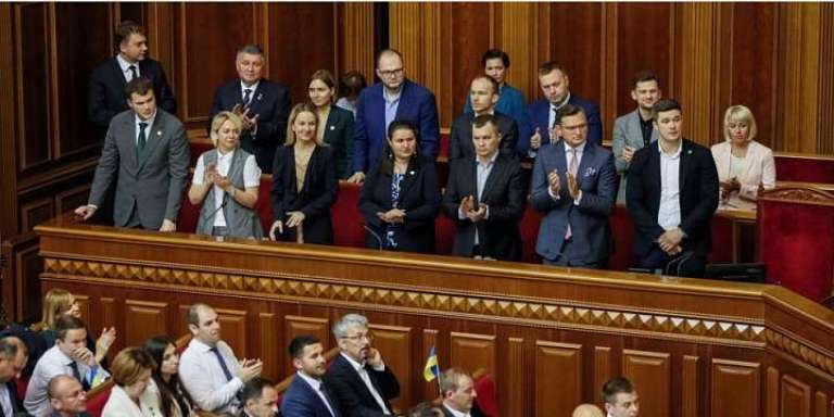Обережно - влада зачиняється: перша онлайн-трансляція нового Кабміну стала останньою Обережно - влада зачиняється: перша онлайн-трансляція нового Кабміну стала останньою