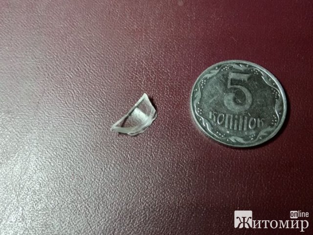 У пельменях, які житомирянка купляла на базарі, попався кусочок скла