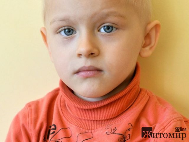 Маленькій дівчинці, яка лежить в Житомирській дитячій обласній лікарні, потрібні донори крові