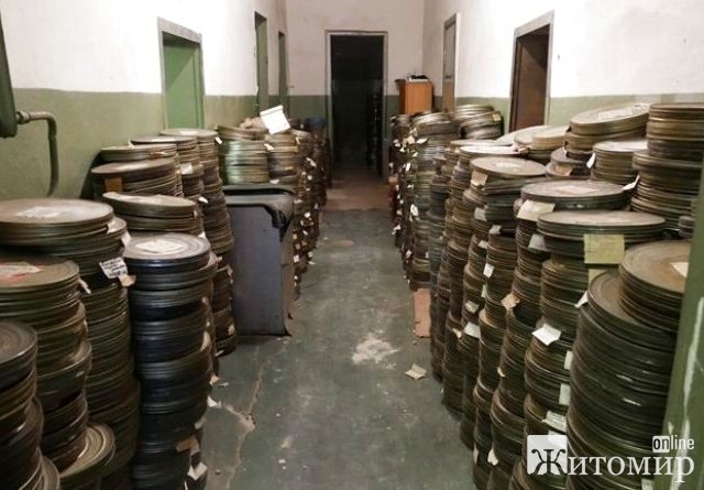 У Житомирському центрі народної творчості аудитори виявили нестачу фільмокопій