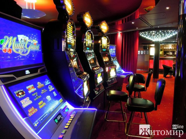 У Житомирській області поліція просить негайно повідомляти на лінію 102 про гральні заклади