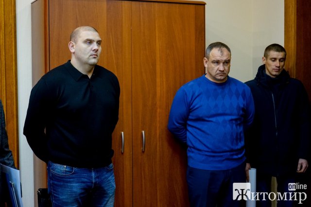 Житомиряни, які проти будівництва АЗС на проспекті Незалежності, прийшли до голови ОДА висловити невдоволення пасивністю поліції