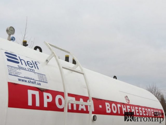 У двох районах Житомирської області перевірили АЗС, одна працювала нелегально