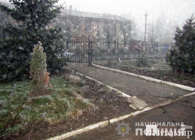  У Новограді-Волинському двоє хлопців пограбували 8-річного школяра