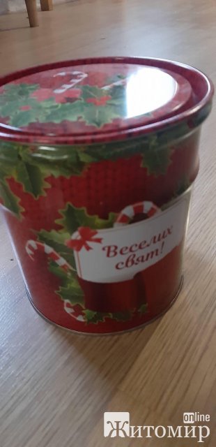 На коростенском заводе МДФ с работников впервые высчитали деньги за новогодние подарки