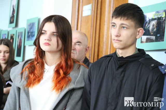 У Житомирі відкрилася виставка "Скам