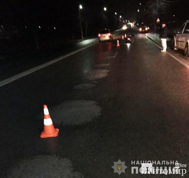  У Новограді-Волинському автомобіль на смерть збив 19-річного хлопця, водія розшукують
