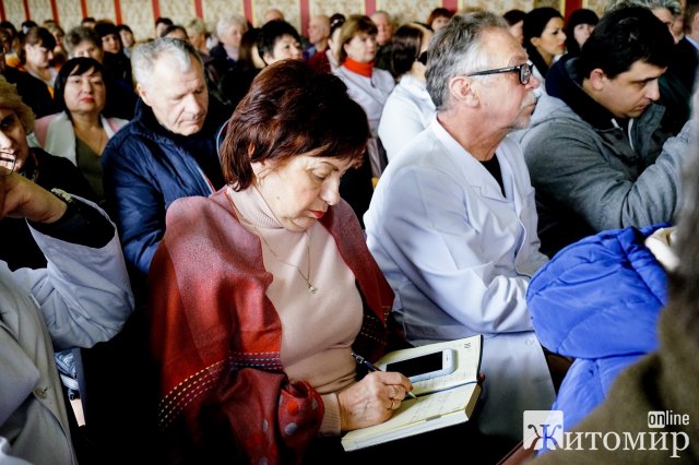 Бунечко в Бердичеві: Районну лікарню ніхто не закриватиме