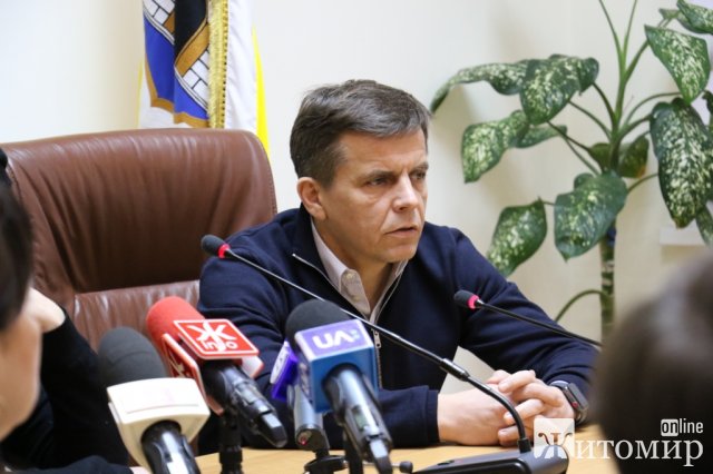  На центральному майдані в Празі три дні була розміщена фотовиставка з портретами матерів загиблих воїнів з Житомира