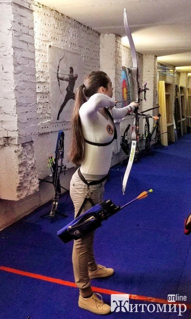 Житомирська студентка здобула перемогу на чемпіонаті міста зі стрільби з лука