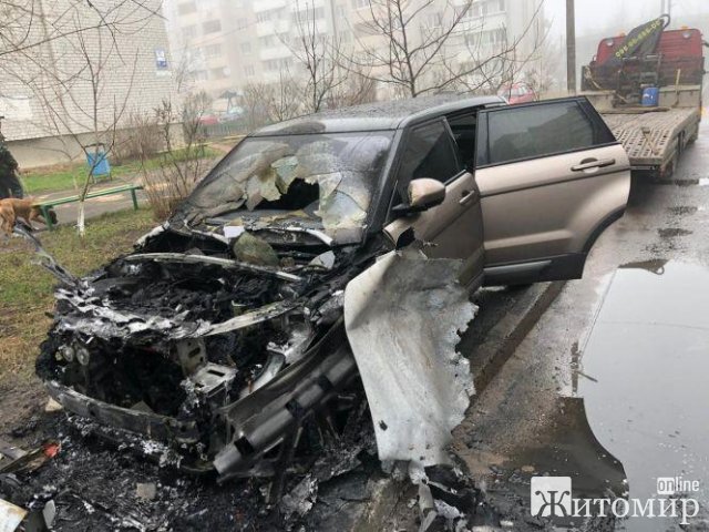 Новій начальниці культури міськради в Житомирі спалили автомобіль вартістю 720 тис. грн