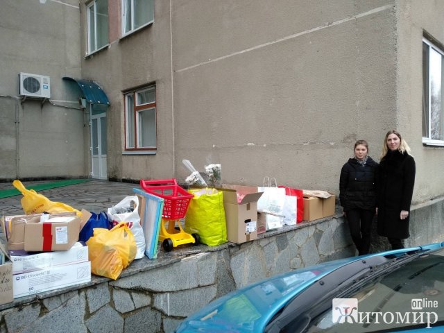 У Бердичеві подружжя постійно допомагає онкохворим діткам. ФОТО