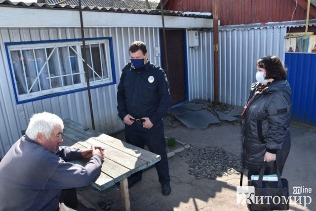 У двох районах Житомирської області спеціалісти Держпродспоживслужби перевірили магазини