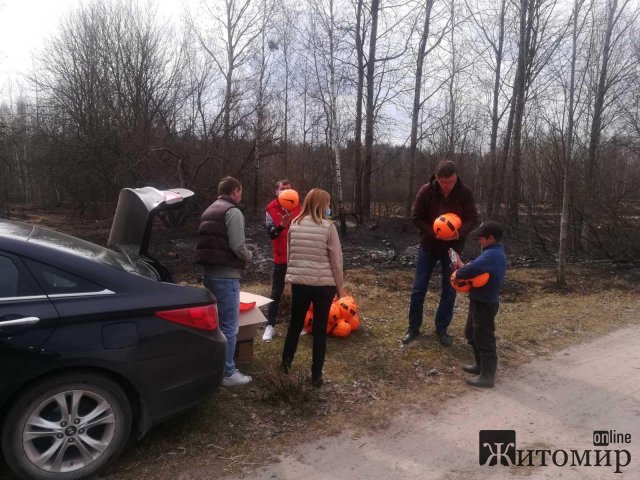 Представники ФК «Шахтар» привезли разом з іншою допомогою м