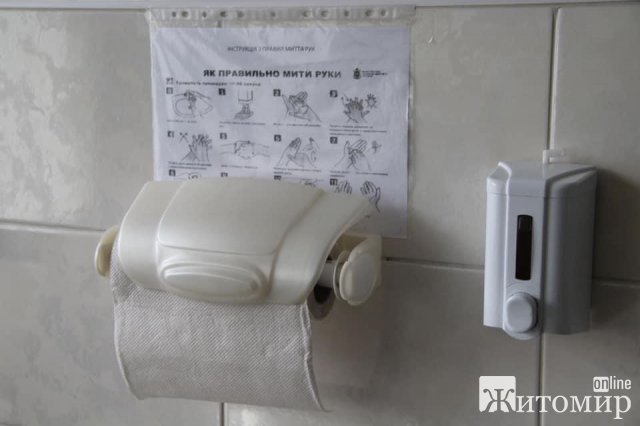  У Житомирі до приміщень дитсадків не пускатимуть батьків, і графік роботи закладів зміниться
