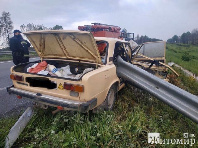   Неподалік Житомира ВАЗ в