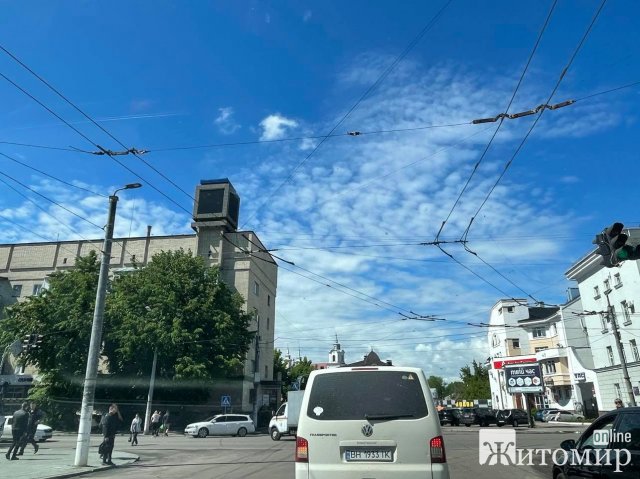 У Житомирі не працює годинник Рудя. ФОТО