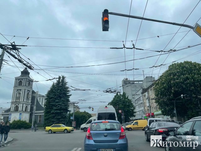 У Житомирі перекритий центр, у місті затори. ФОТО