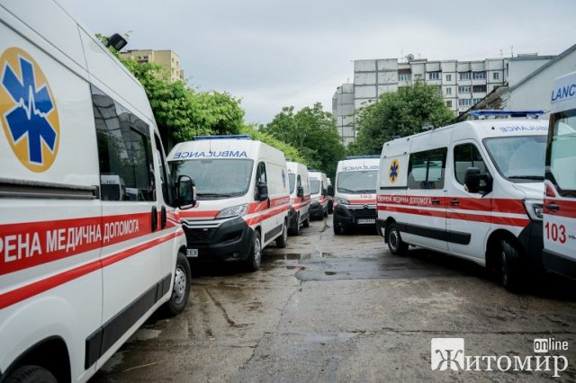 Районам Житомирщини передали "швидкі" на загальну суму понад 80 млн грн. ФОТО