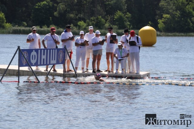 У Житомирі визначили переможців чемпіонату з плавання на відкритій воді. ФОТО