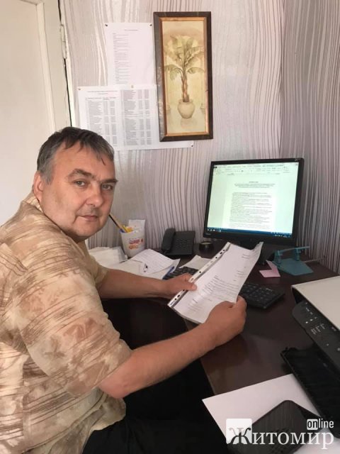 Депутати "воюють" за школи в Бердичівському районі. ФОТО