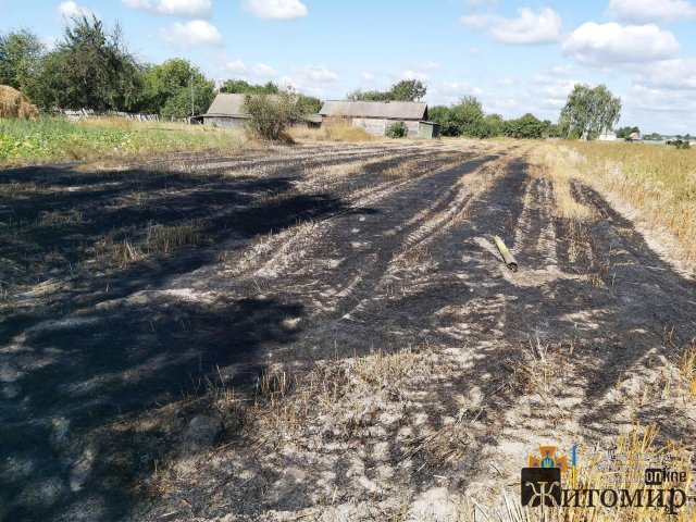 У селі Коростенського району палала господарча будівля. ФОТО
