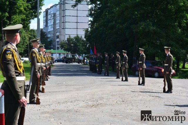 У Новограді-Волинському попрощалися з військовим 54-го розвідбату, який загинув у зоні ООС
