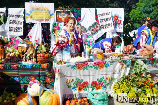 Міжнародний фестиваль дерунів у Коростені. ФОТО