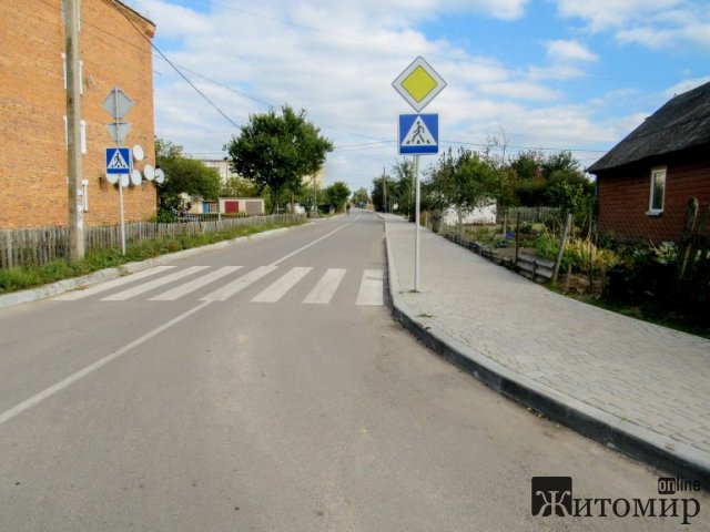 Завершено капітальний ремонт дороги у смт Нова Борова