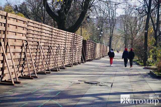 Скільки коштуватиме вхід до житомирського дінопарку. ФОТО