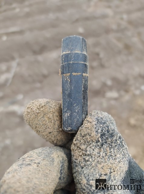 На Житомирщині пошуківці знайшли рештки 5 солдат, які стояли на обороні Коростеня. ФОТО