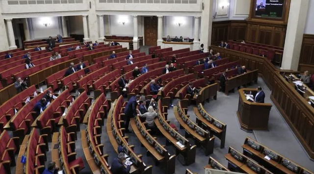 Рада провалила закон об отсрочке введения кассовых аппаратов для ФОПов на год Рада провалила закон об отсрочке введения кассовых аппаратов для ФОПов на год