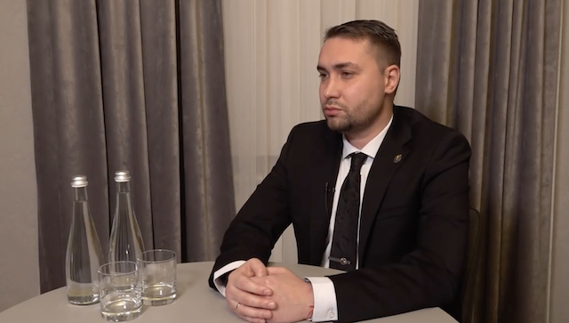 Ще ніколи в житті начальник Головного управління розвідки Міністерства оборони України бригадний генерал Кирило Буданов не був таким близьким до провалу… Ще ніколи в житті начальник Головного управління розвідки Міністерства оборони України бригадний генерал Кирило Буданов не був таким близьким до провалу…