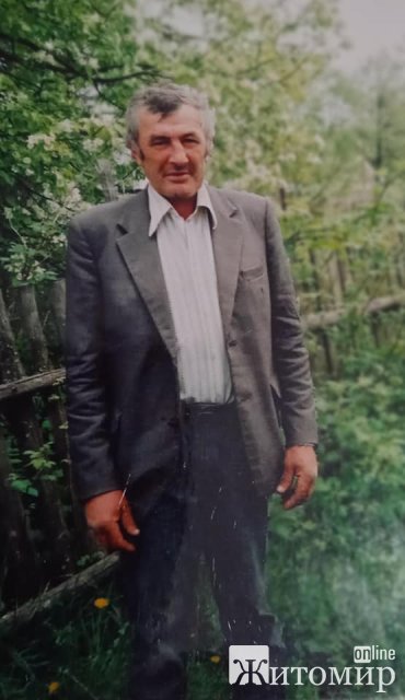 У селі Житомирського району зник чоловік, рідні шукають його 2-й місяць. ФОТО