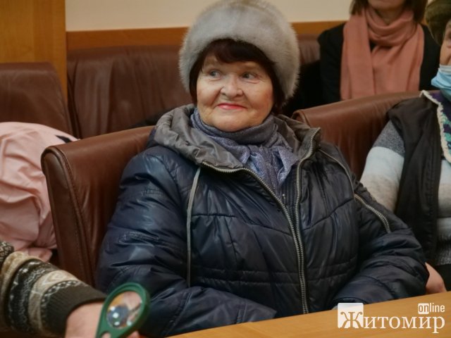 У Житомирі спортсмени зі скандинавської ходьби підбили підсумки 2021 року та розповіли про плани на наступний. ФОТО