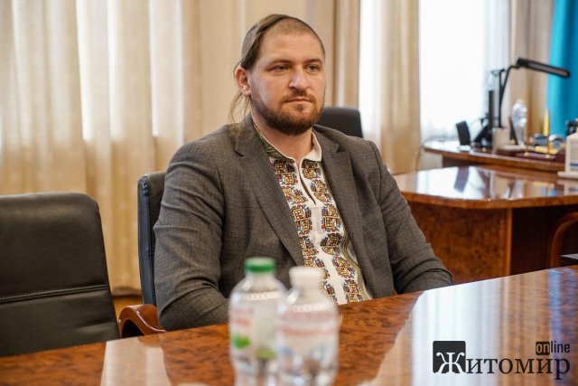 У Житомирі відбулася зустріч голови обласної ради та режисера Олександра Ткачука. ФОТО