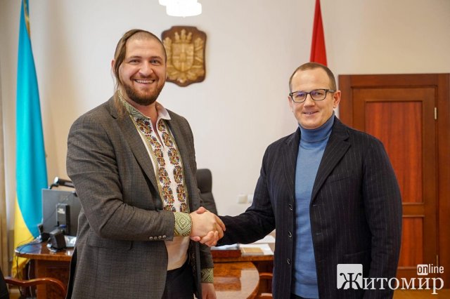 У Житомирі відбулася зустріч голови обласної ради та режисера Олександра Ткачука. ФОТО