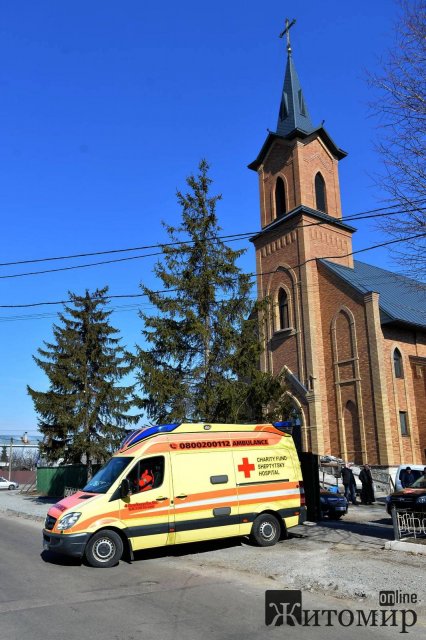 З Житомира до Польщі відправили трьох важкохворих людей, - мер
